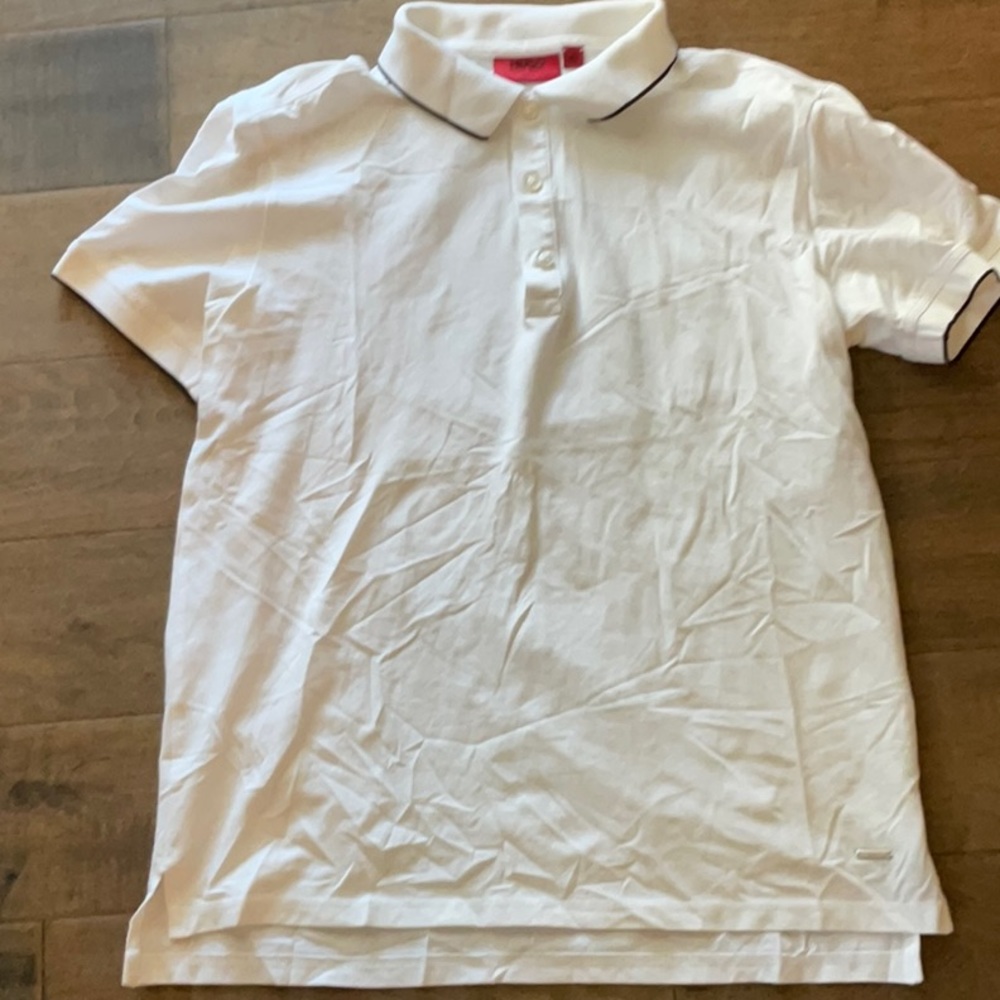 NWOT HUGO BOSS Luxury Performance Polo dress shirt